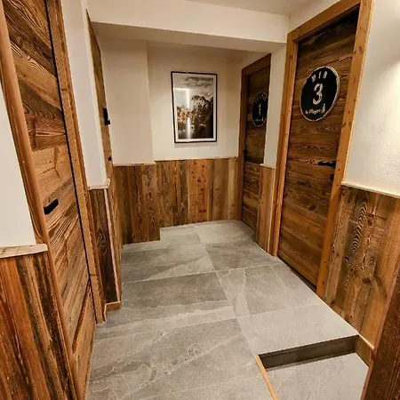 Dakota, Pied Des Pistes, 15 Pers, Horská chata La Plagne