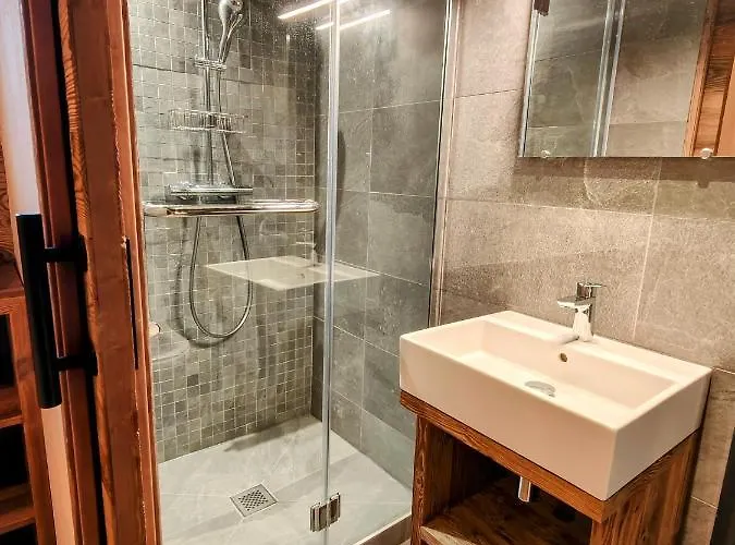 Dakota, Pied Des Pistes, 15 Pers, 라 플라뉴